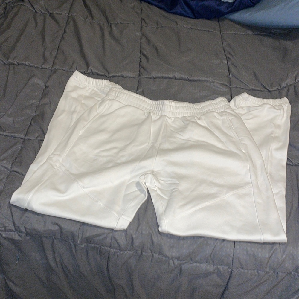 NWT Medium Men’s Naked Wardrobe sweatpants in white